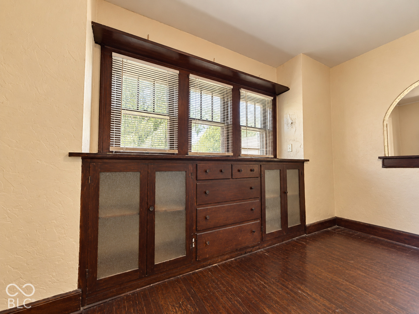 6844 Thompson Road Indianapolis, IN 46241 - Photo 8 of 19 Gallery Image 8