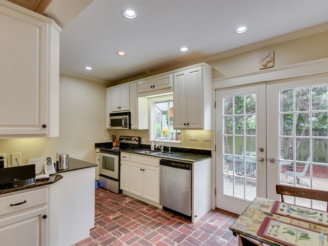 935 Hickman Road Augusta, GA 30904 - Photo 8 of 18 Kitchen