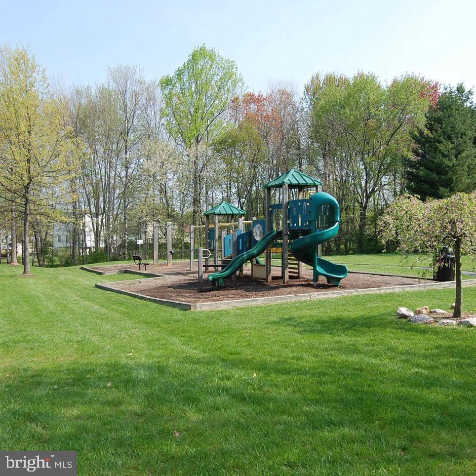 19414 Torran Rocks Terrace Gaithersburg, MD 20879 - Photo 16 of 18 Gallery Image 16