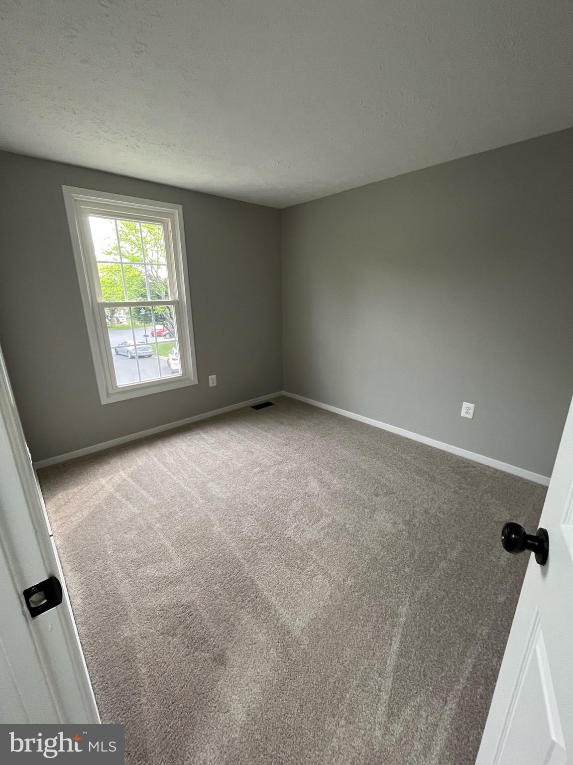 19414 Torran Rocks Terrace Gaithersburg, MD 20879 - Photo 6 of 18 Bedroom 3