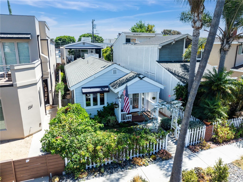 222 8th Street Seal Beach, CA 90740 - Photo 3 of 41