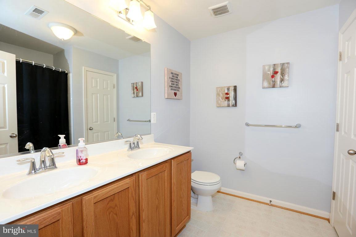 615 Amberfield Road Frederick, MD 21703 - Photo 22 of 29 Bath (Master)