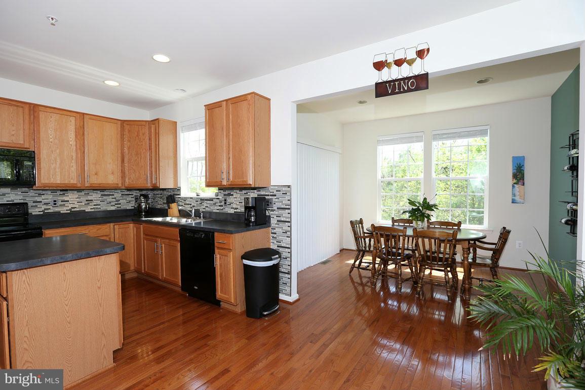 615 Amberfield Road Frederick, MD 21703 - Photo 10 of 29 Kitchen