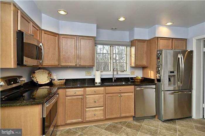 15708 White Rock Road Gaithersburg, MD 20878 - Photo 17 of 30 Interior (General)
