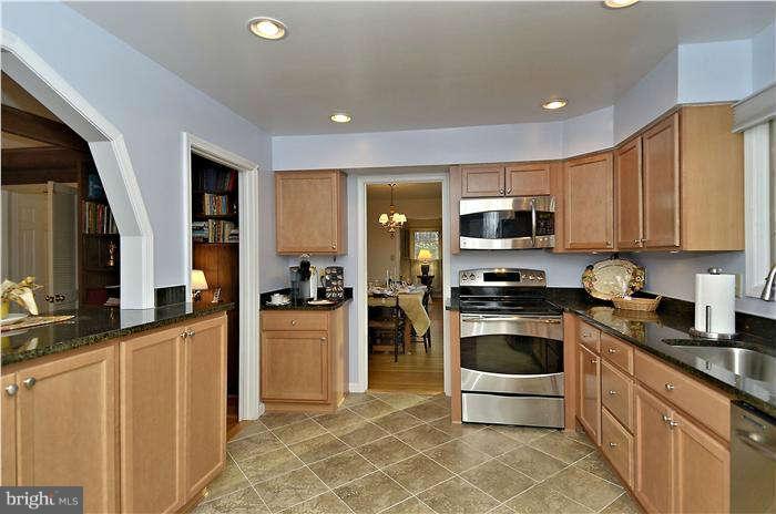15708 White Rock Road Gaithersburg, MD 20878 - Photo 18 of 30 Interior (General)