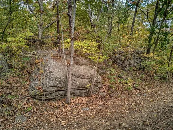 $1,000,000 | West 108th Street, Orrick, MO 64077