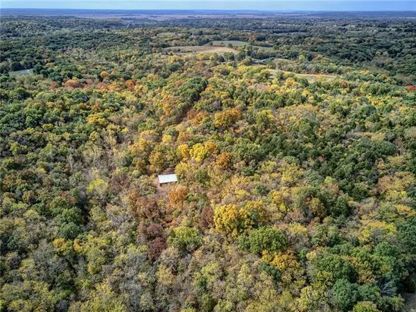$1,000,000 | West 108th Street, Orrick, MO 64077