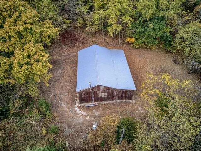 $1,000,000 | West 108th Street, Orrick, MO 64077