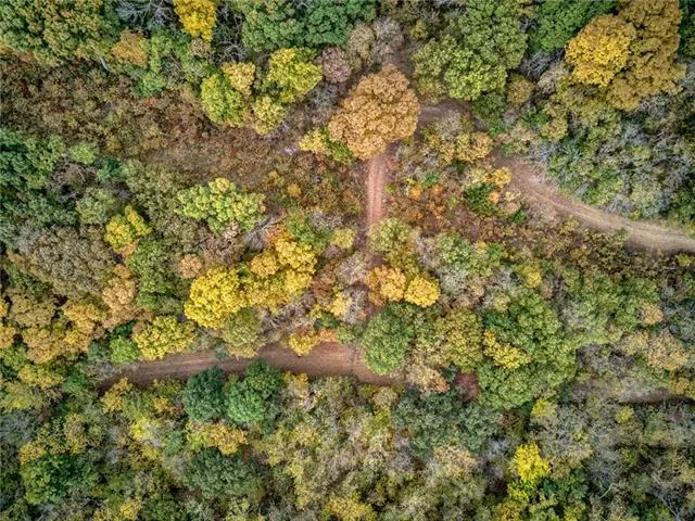 $1,000,000 | West 108th Street, Orrick, MO 64077