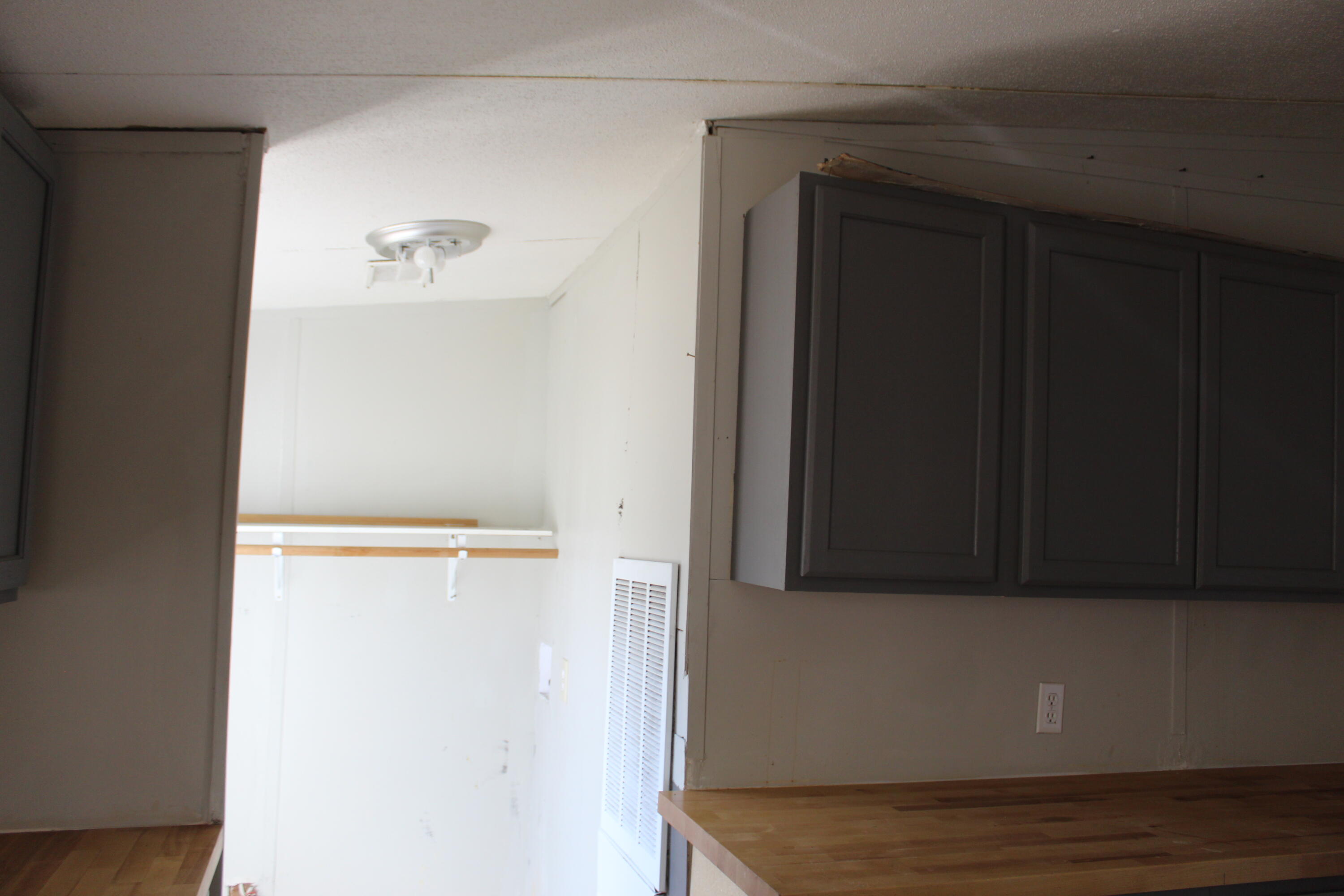 119 Lynnwood Road Middlesboro, KY 40965 - Photo 14 of 15 IMG_2130