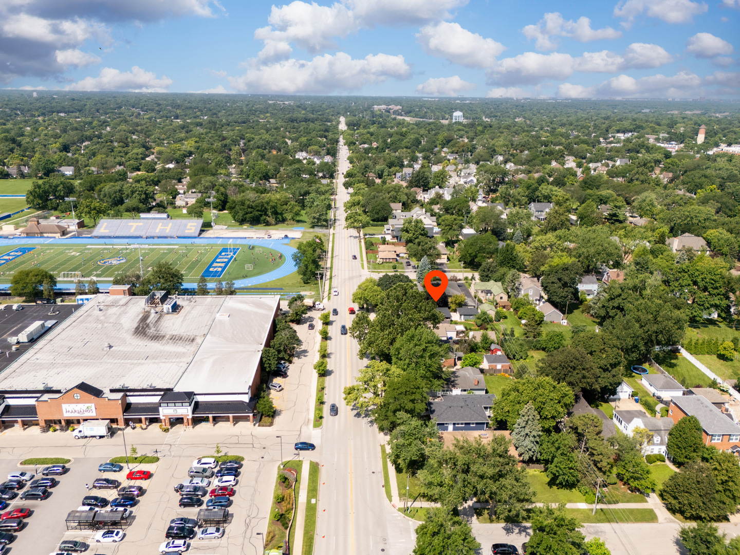 208 47th Street Western Springs, IL 60558 - Photo 46 of 53 an aerial view of residential houses with outdoor space and trees