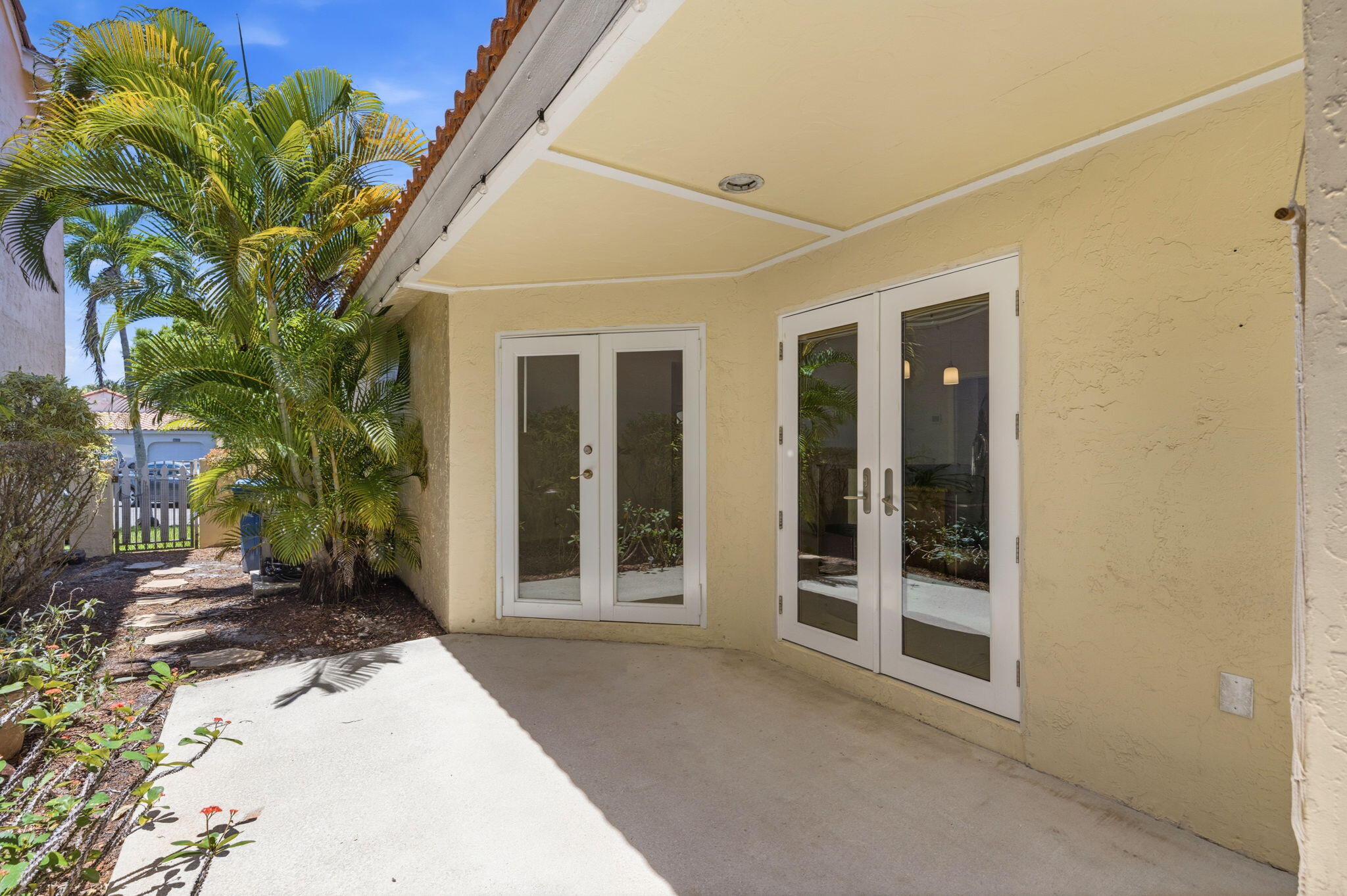 1472 Garden Road Weston, FL 33326 - Photo 27 of 30 26-web-or-mls-AR Media 26