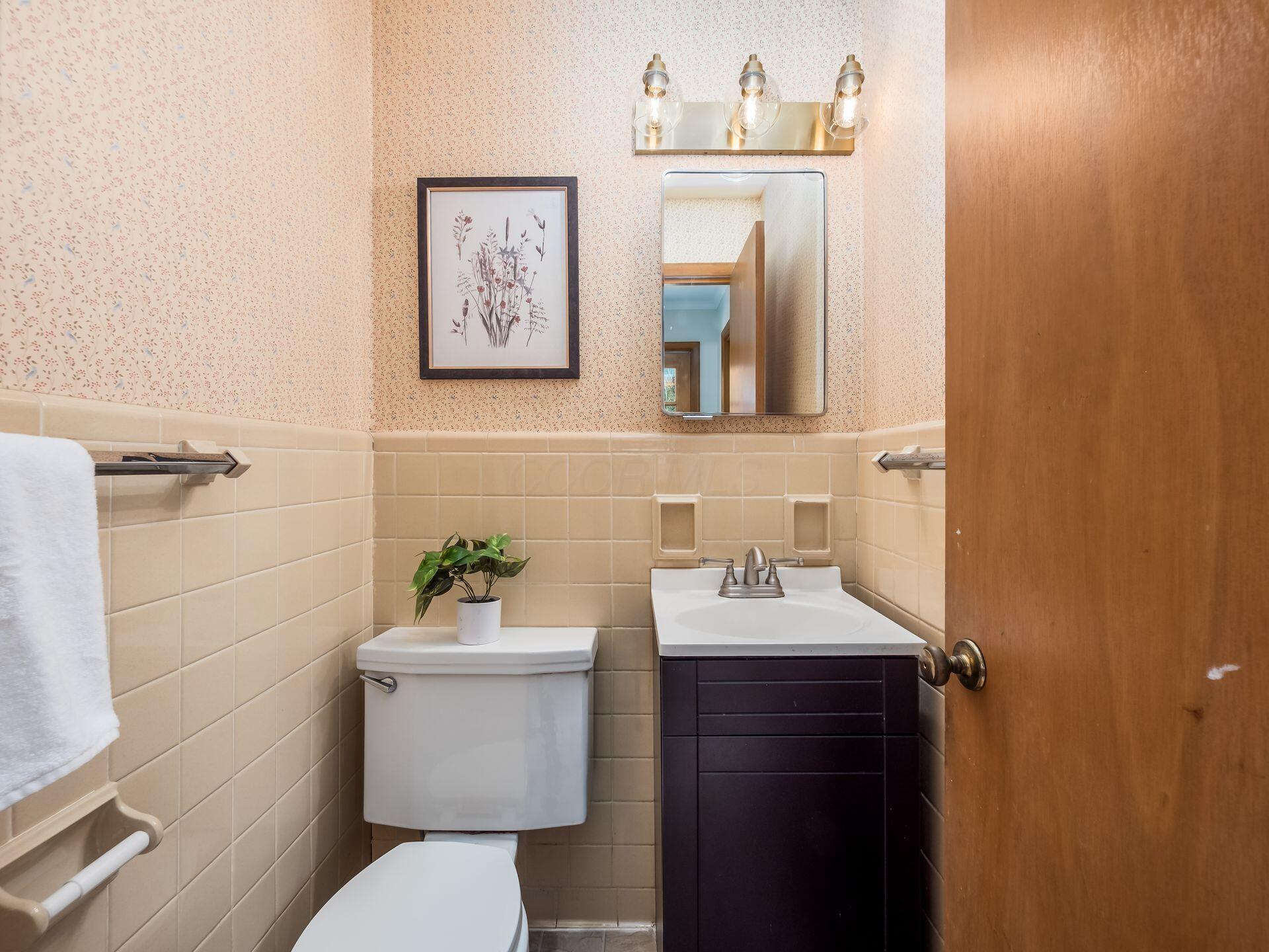2030 Chardon Road Columbus, OH 43220 - Photo 27 of 56 Half Bathroom