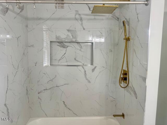 6924 Three Bridges Circle Raleigh, NC 27613 - Photo 14 of 23 Hall Bath2