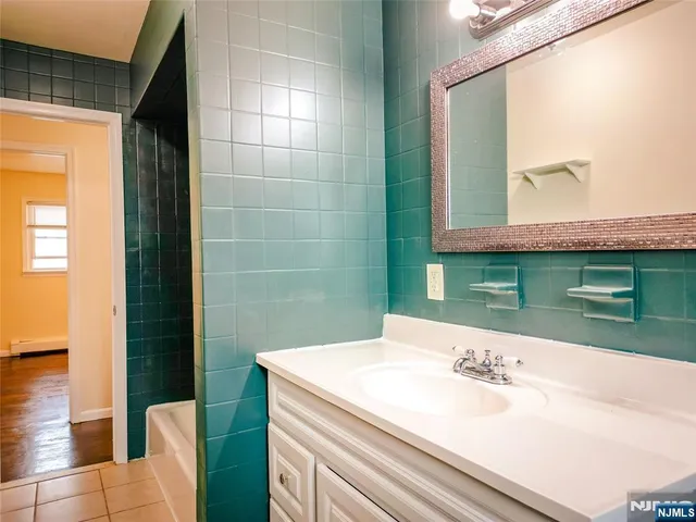 $2,800 | 104 Eastern Way, Rutherford, NJ 07070