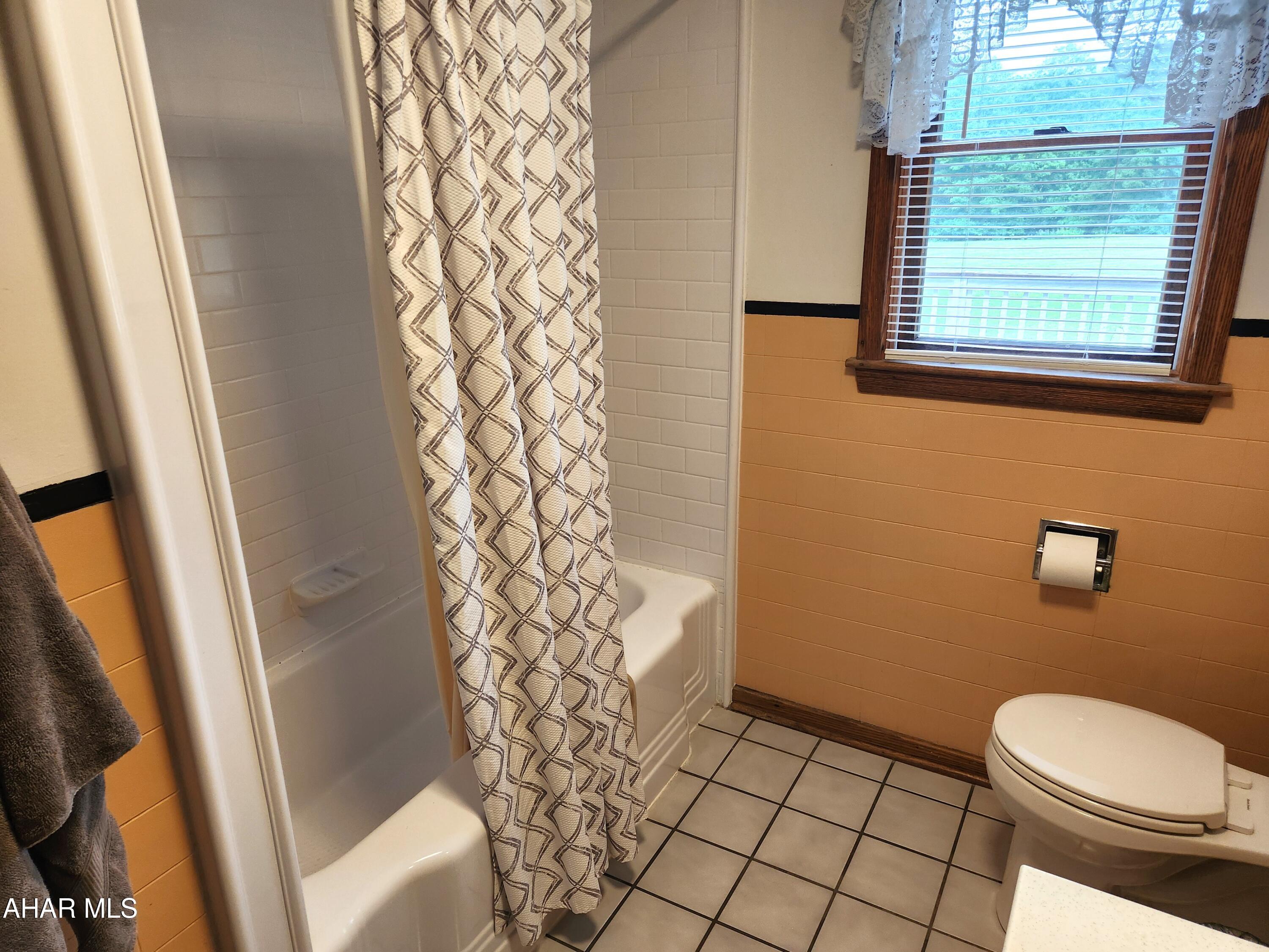 4730 Cortland Road New Paris, PA 15554 - Photo 15 of 44
