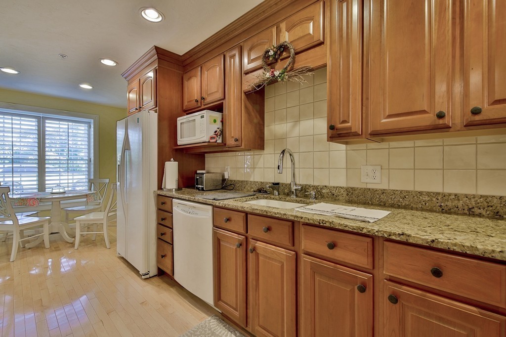 281 Rowley Bridge Road, Unit 11 Topsfield, MA 01983 - Photo 10 of 21 Gallery Image 10