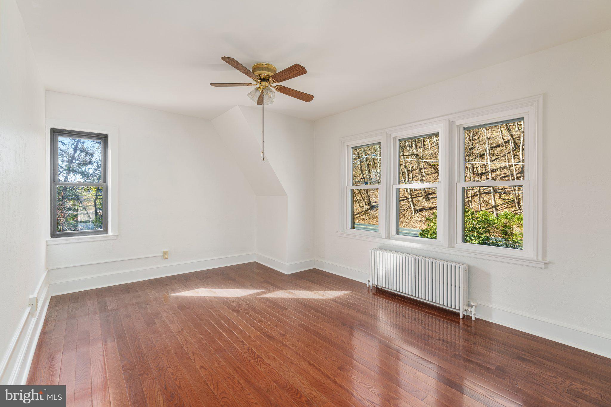 20 Easton Road Riegelsville, PA 18077 - Photo 15 of 24 Primary Bedroom