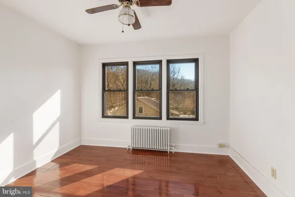 $2,850 | 20 Easton Road, Riegelsville, PA 18077