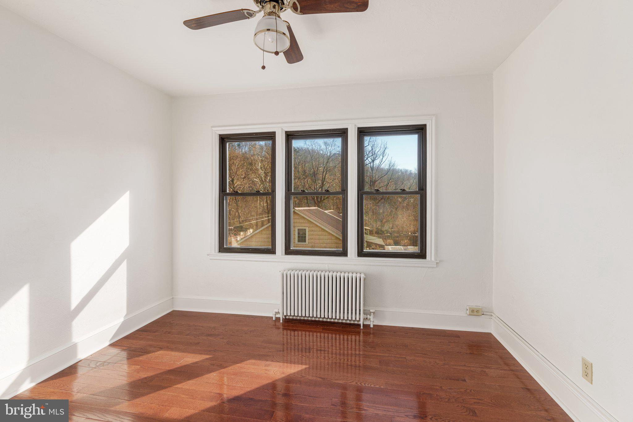 20 Easton Road Riegelsville, PA 18077 - Photo 17 of 24 Bedroom 2