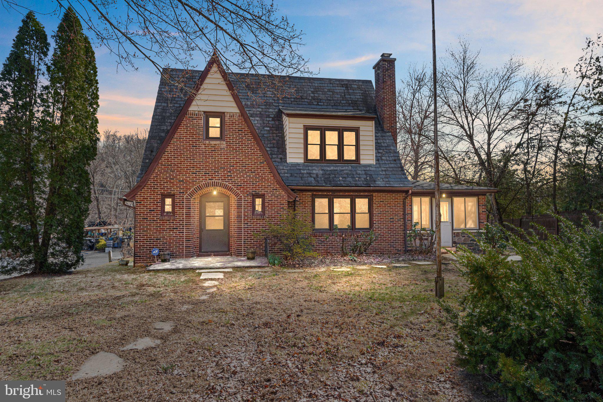 20 Easton Road Riegelsville, PA 18077 - Photo 2 of 24