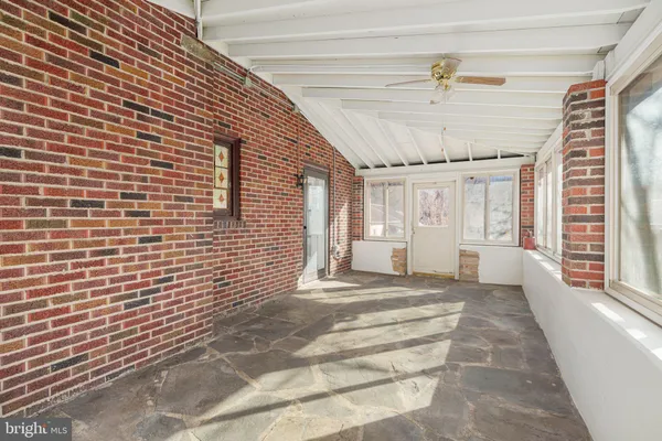 $2,850 | 20 Easton Road, Riegelsville, PA 18077