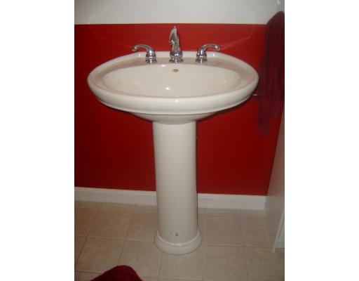 7 Roosevelt Road Holbrook, MA 02343 - Photo 19 of 24 Gallery Image 19