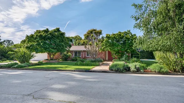 $4,985,000 | 198 Pine Lane, Los Altos, CA 94022