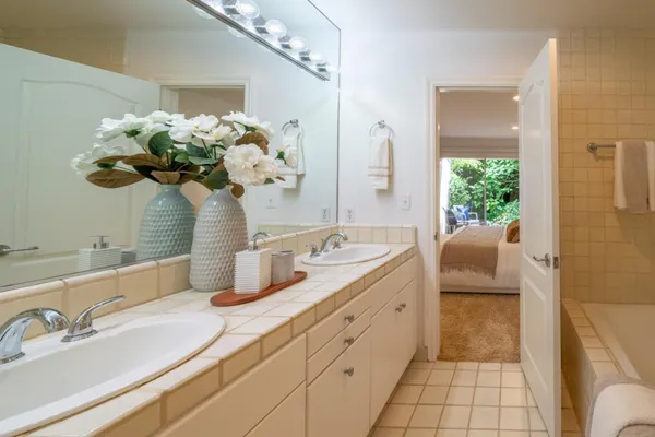 $4,985,000 | 198 Pine Lane, Los Altos, CA 94022