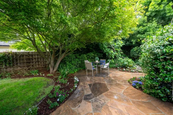 $4,985,000 | 198 Pine Lane, Los Altos, CA 94022