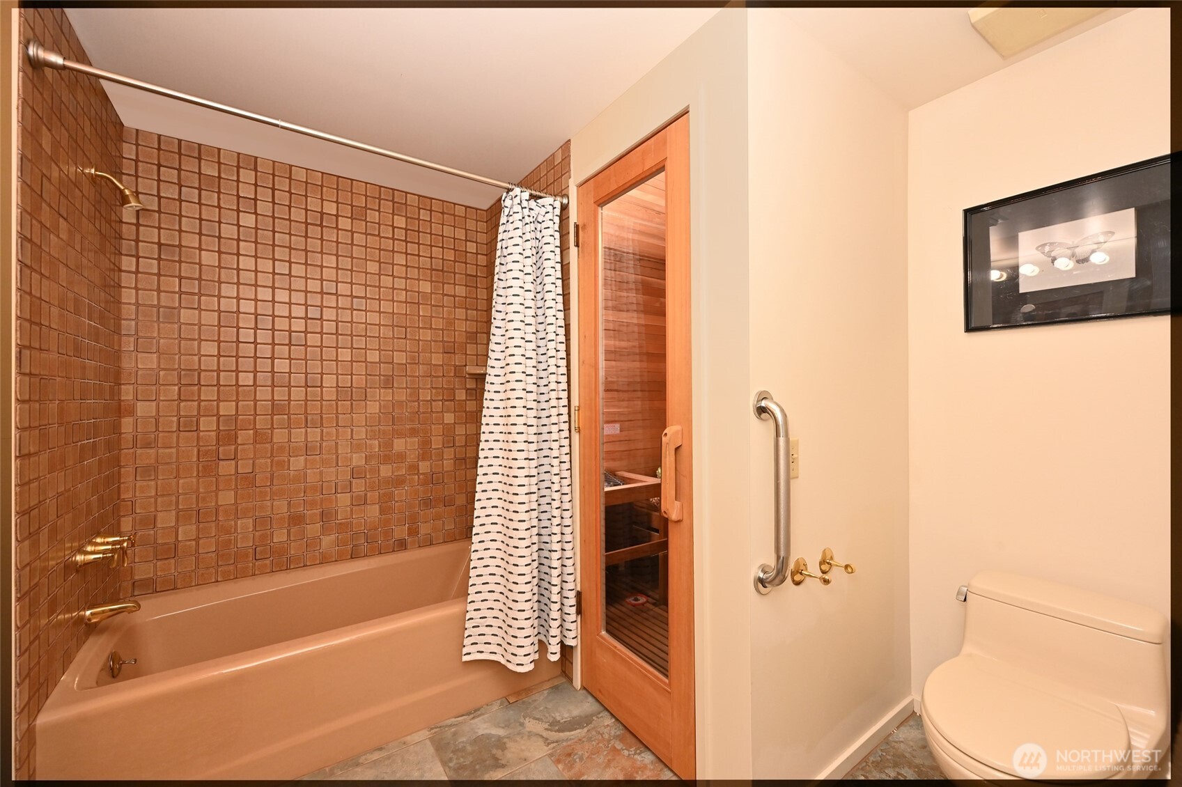 1301 Spring Street, Unit 17A Seattle, WA 98104 - Photo 15 of 33