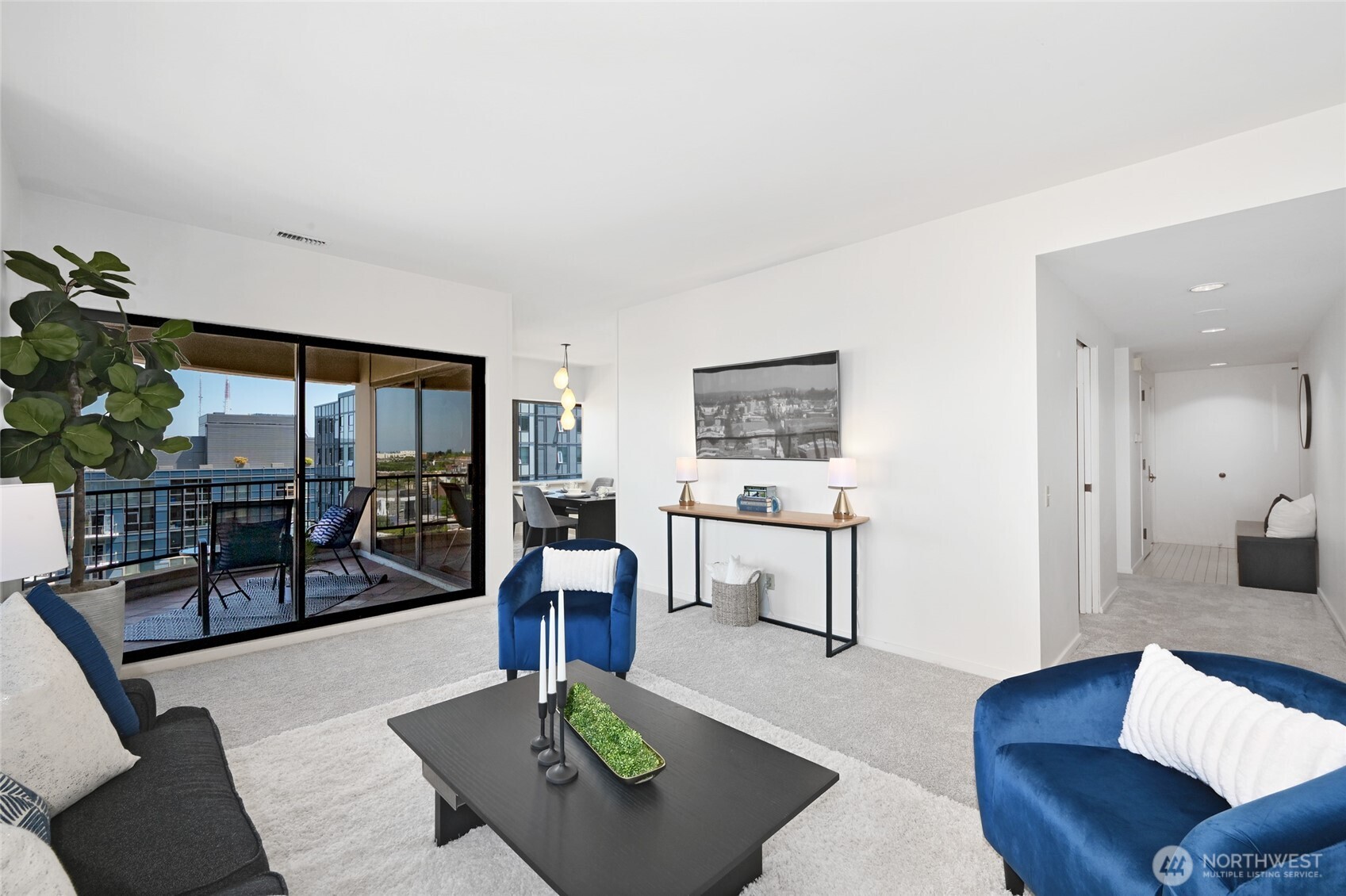 1301 Spring Street, Unit 17A Seattle, WA 98104 - Photo 4 of 33