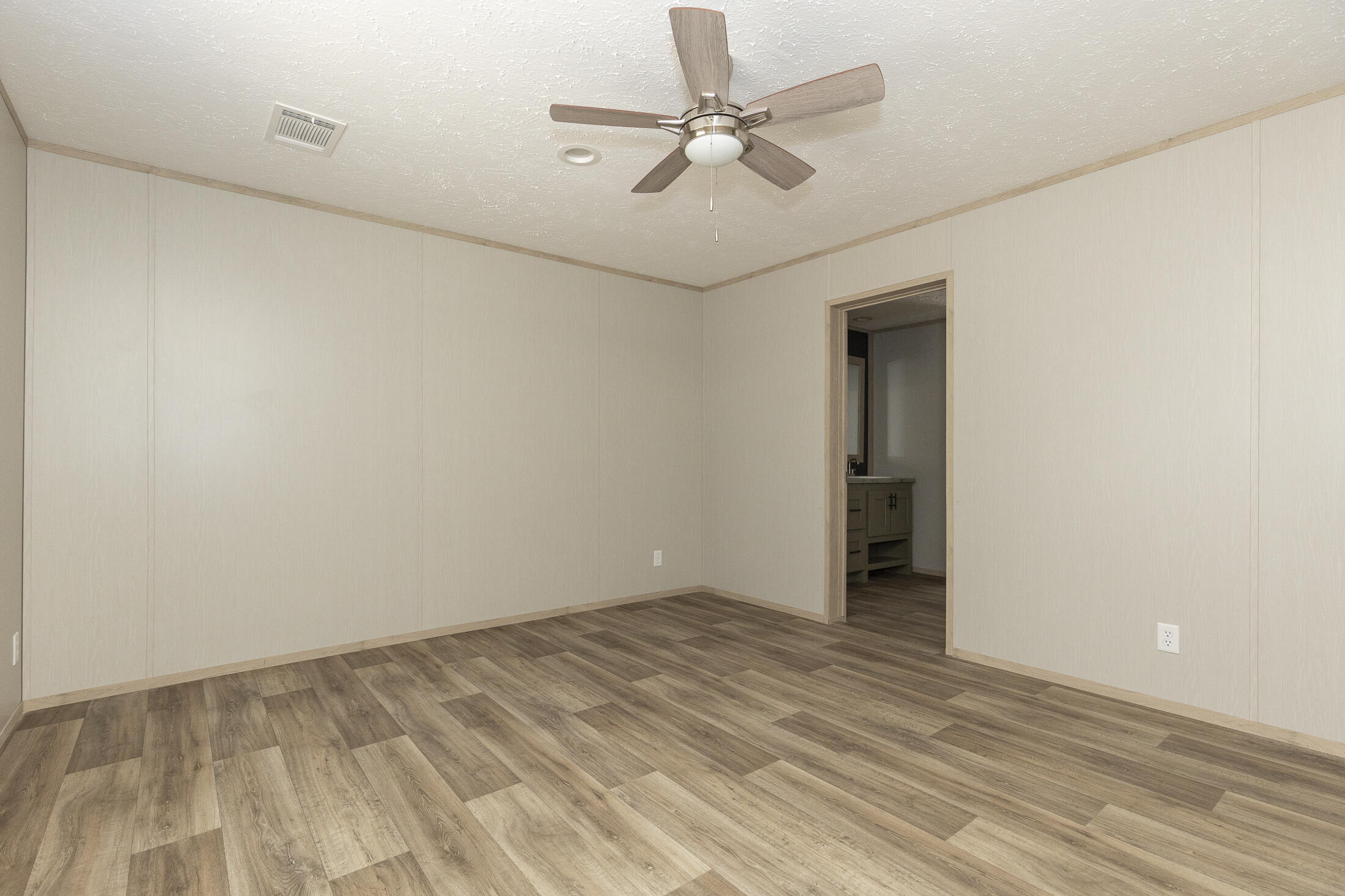 116 Wilder Road St. Stephen, SC 29479 - Photo 13 of 18 116 Wilder Rd St Stephen 072324-5416