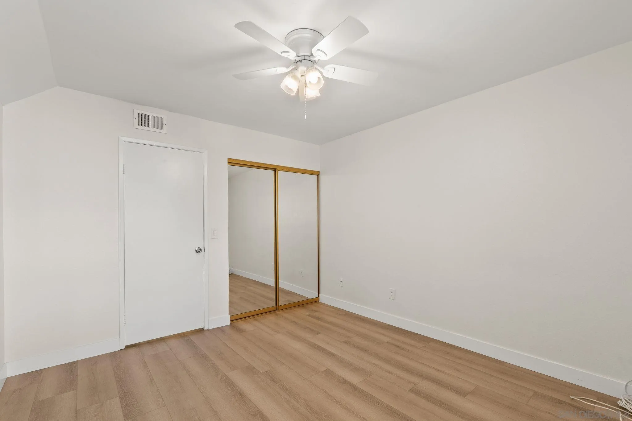 6171 Rancho Mission Road, Unit 208 San Diego, CA 92108 - Photo 27 of 40
