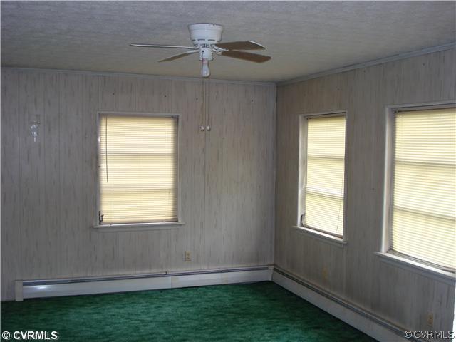 6225 Bliley Road Richmond, VA 23225 - Photo 3 of 10 Exterior Front - Family Room with ceiling fan