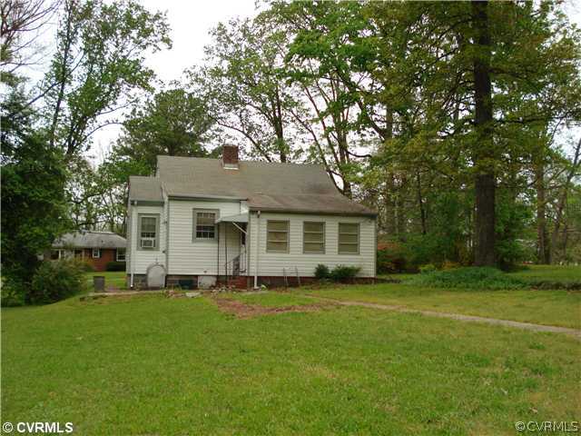 6225 Bliley Road Richmond, VA 23225 - Photo 10 of 10 Exterior Front - Back of house