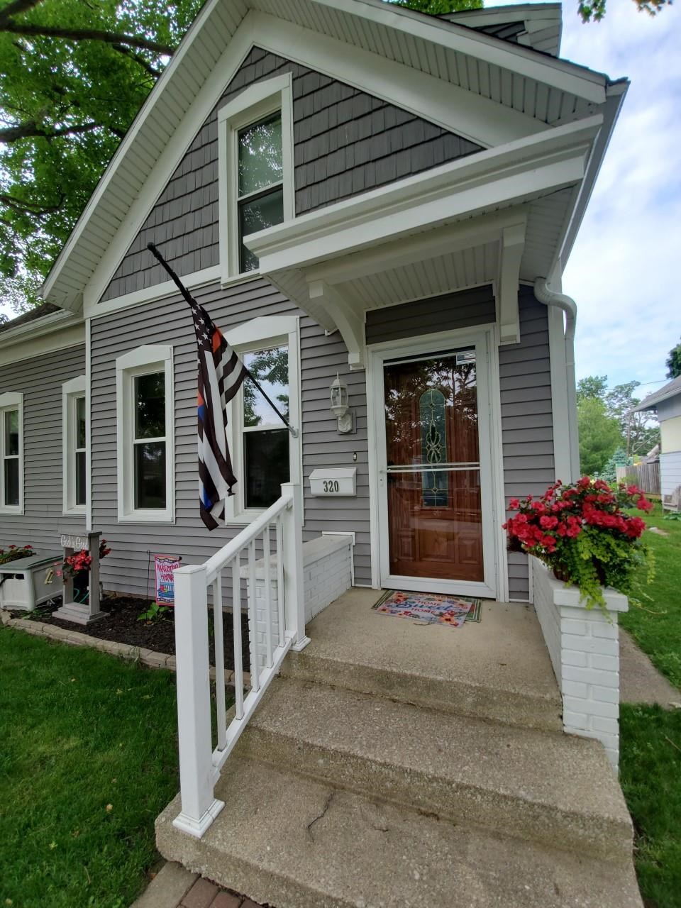 320 West 11th Street Rochester, IN 46975 - Photo 2 of 36