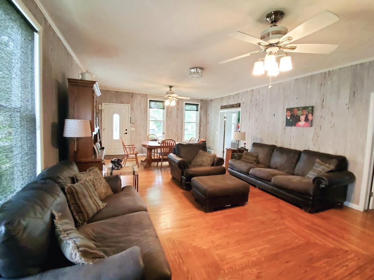 320 West 11th Street Rochester, IN 46975 - Photo 8 of 36