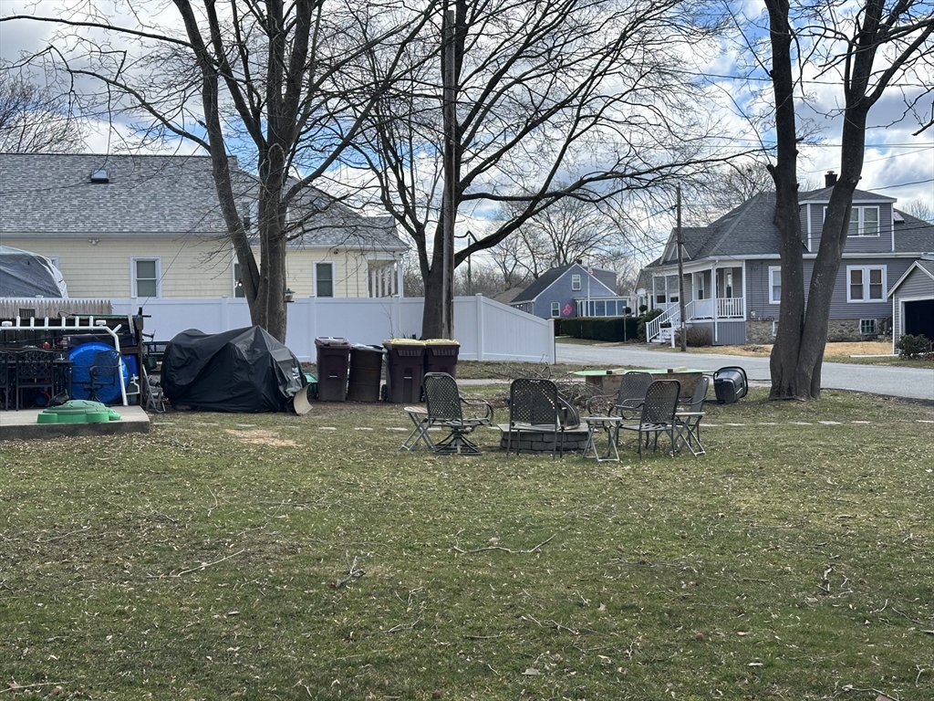 218 Main Street Acushnet, MA 02743 - Photo 10 of 12