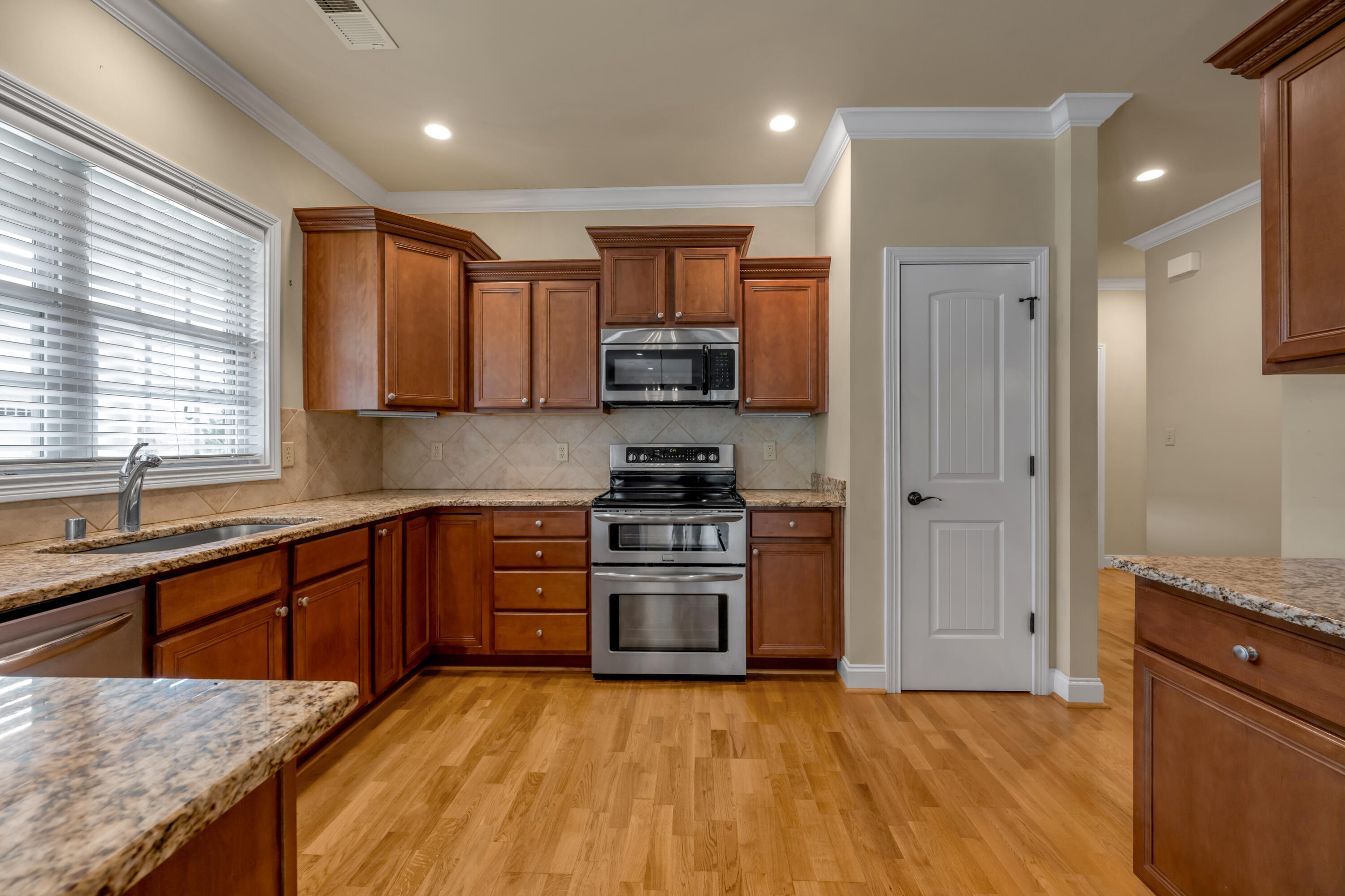 3456 Rabbits Foot Trail Lexington, KY 40503 - Photo 15 of 67 Kitchen