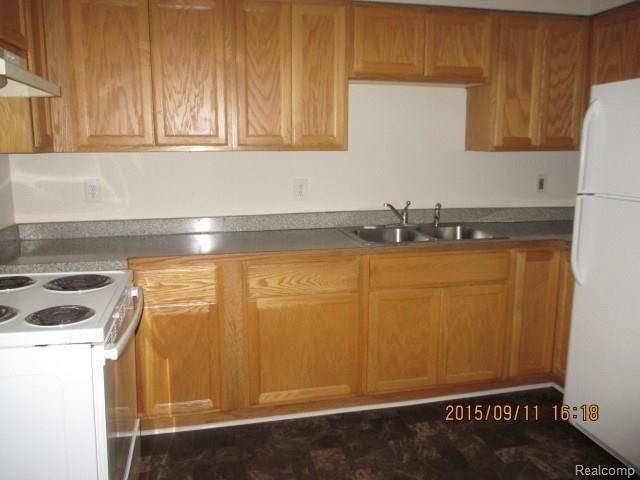 2489 Carpenter Road Lapeer, MI 48446 - Photo 5 of 9 IMG_1365 (Small).JPG