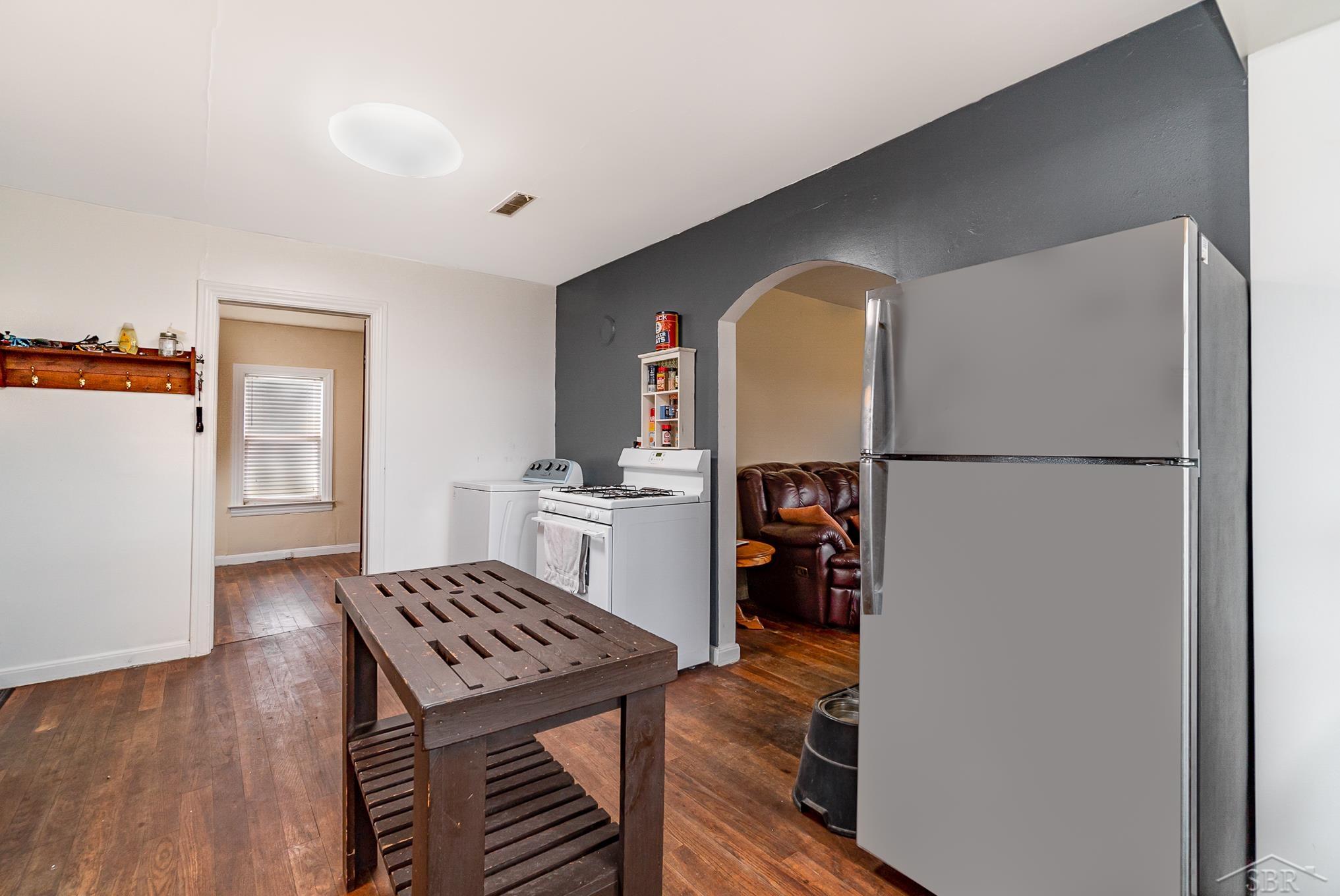 6771 E Road Saginaw, MI 48601 - Photo 4 of 13 50099212-3.JPG