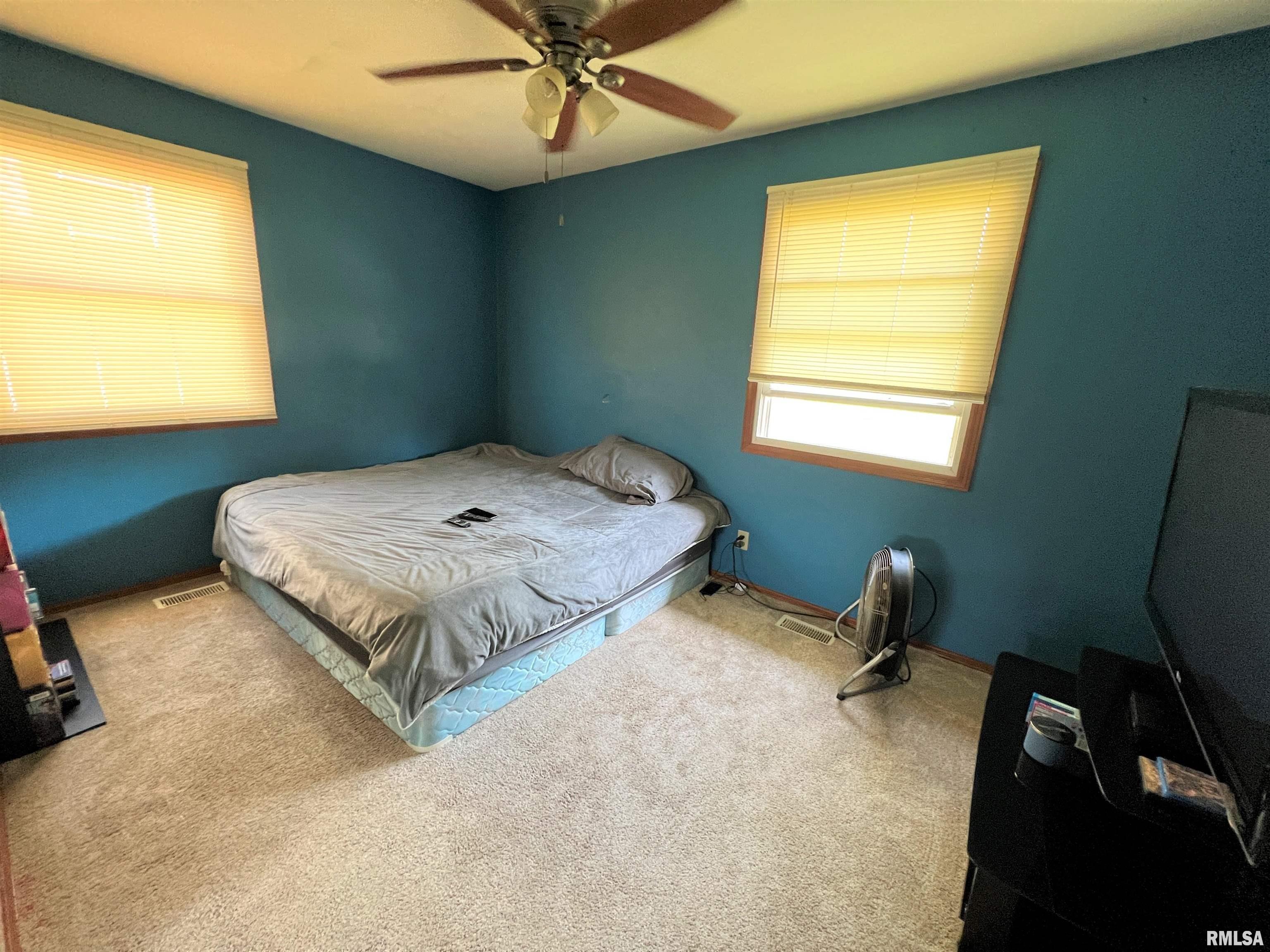 250 Briargate Road Washington, IL 61571 - Photo 10 of 11 Gallery Image 10