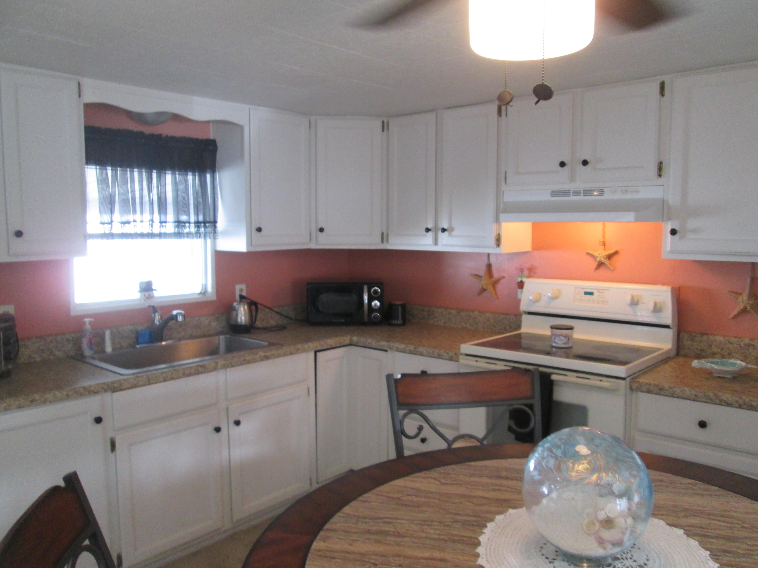 4014 Bougainvillea Road Boynton Beach, FL 33436 - Photo 11 of 38 IMG_4649