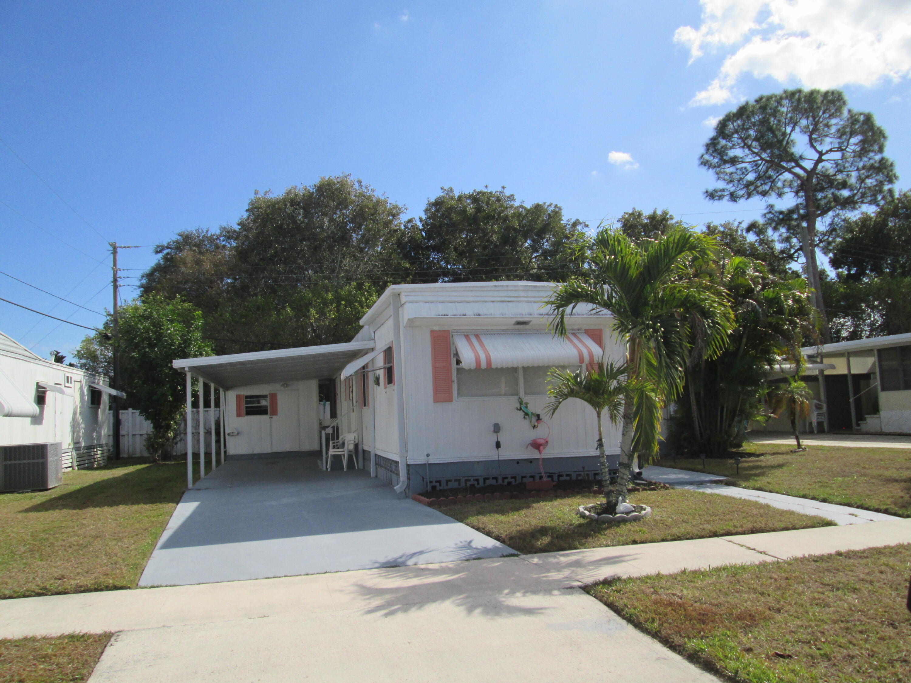 4014 Bougainvillea Road Boynton Beach, FL 33436 - Photo 2 of 38 IMG_4707