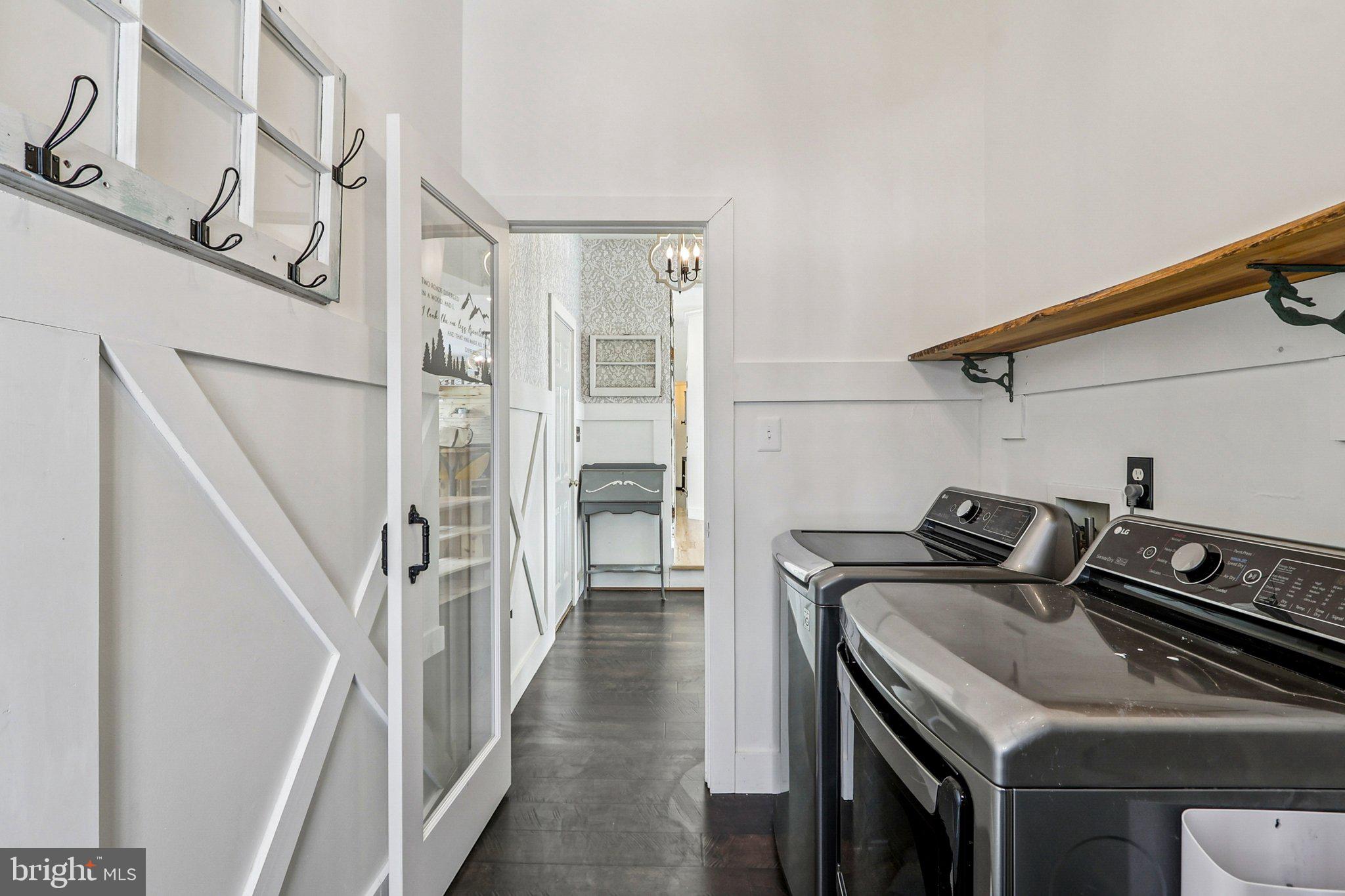 19075 Foxgreen Circle Leesburg, VA 20175 - Photo 24 of 71 a view of storage and utility room