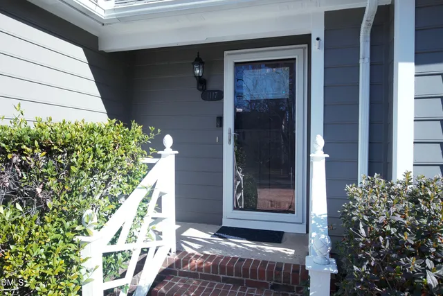 $459,000 | 1117 Oakside Court, Raleigh, NC 27609