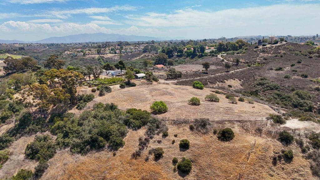 Randy Lane Chula Vista, CA 91910 - Photo 20 of 26 a view of a sky view