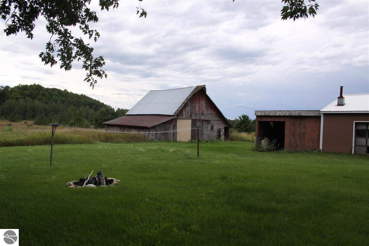 10320 East 12 Road Manton, MI 49663 - Photo 25 of 55 1791420-24.JPG