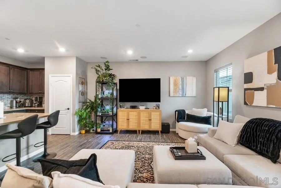 367 Fitzpatrick Road, Unit 102 San Marcos, CA 92069 - Photo 6 of 29 Gallery Image 6